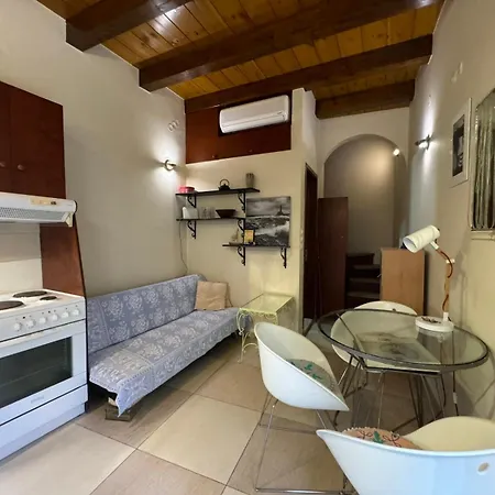 Casa Argirenia *